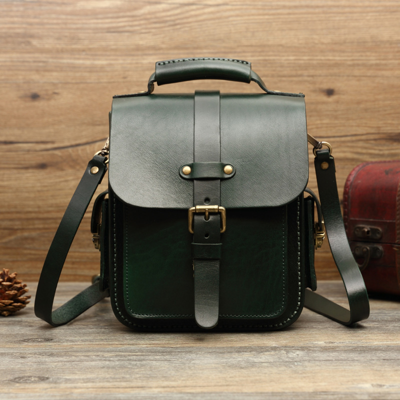 93e0c5c0-52a4-4c7c-a31d-64183f1708b1.jpg Tavanni Leather Backpack