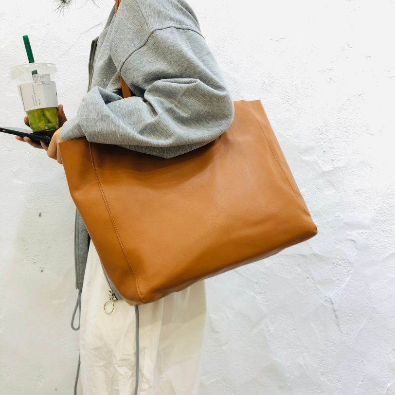 0ddbfe3b-d3e7-4686-ba97-dd859b723184.jpg Leather Tote Handmade Handbag