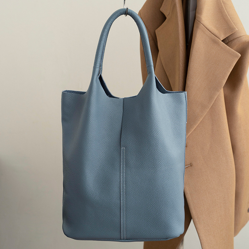 00e524af-0f99-435d-ba77-4c2603cc8006.jpg All-Match Soft Leather Tote