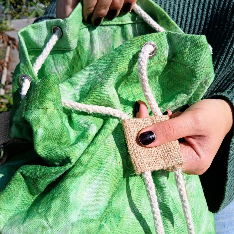 bG9jYWw6Ly9tZWRpYS9IUy9HQy82MFIzMEMxRzZXVDNHQ0hTLzRhZjExZDY4LnBuZw.jpg Tree Of Life All Natural Backpack - Green Stonewash